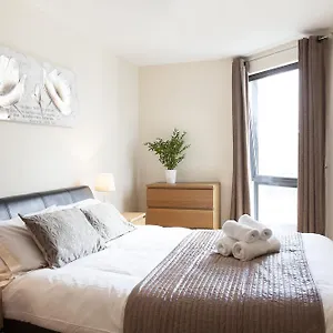  Apartment Cheltenham Plaza United Kingdom